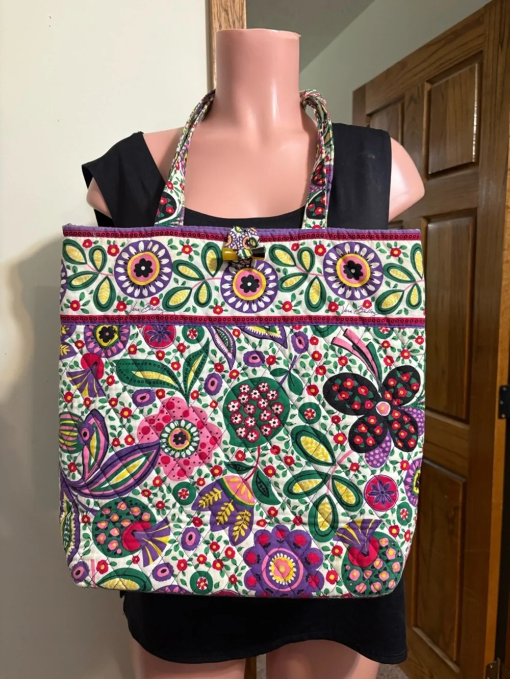 Vera Bradley tote bag retired 